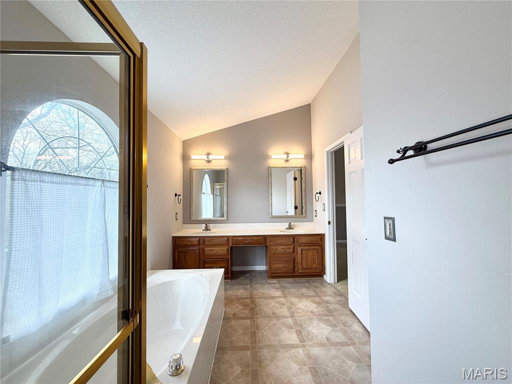 1010 Hawthorne Place O'Fallon, IL 62269 - Photo 34 of 80