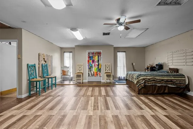 $379,900 | 207 Quarter Horse Road, Whitney, TX 76692