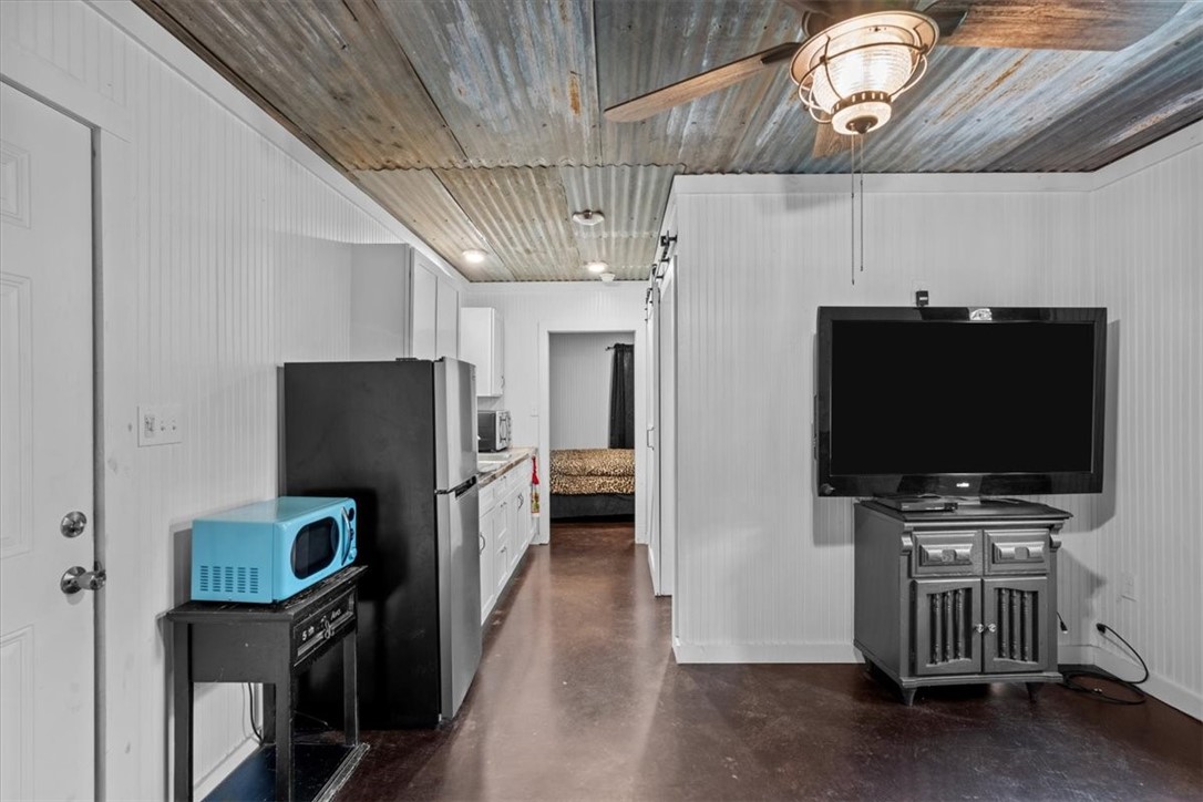 207 Quarter Horse Road Whitney, TX 76692 - Photo 31 of 40