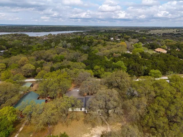 $379,900 | 207 Quarter Horse Road, Whitney, TX 76692