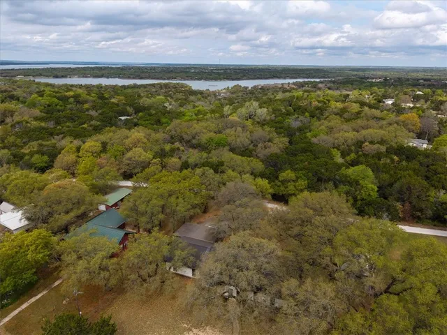 $379,900 | 207 Quarter Horse Road, Whitney, TX 76692