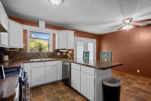 $379,900 | 207 Quarter Horse Road, Whitney, TX 76692