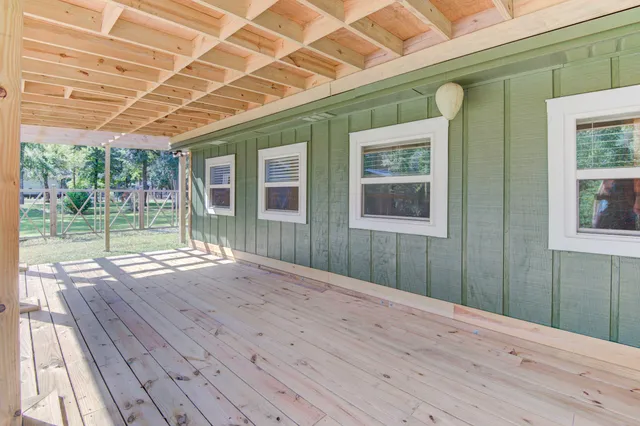 $308,000 | 85 Our Street, Vernon, FL 32462