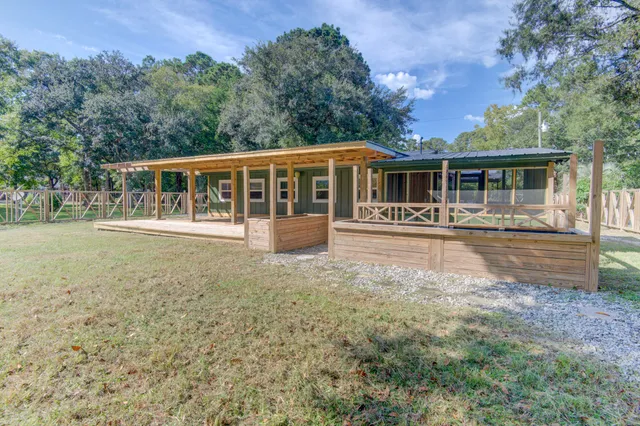 $308,000 | 85 Our Street, Vernon, FL 32462