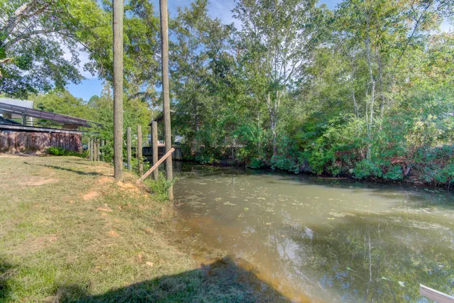 $308,000 | 85 Our Street, Vernon, FL 32462