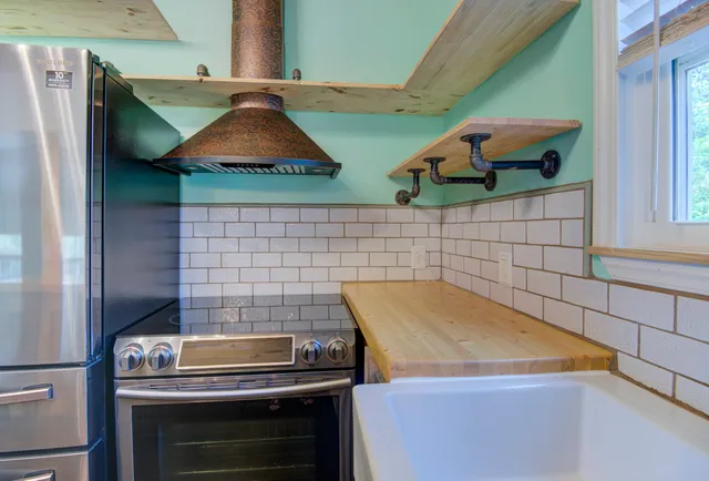 $308,000 | 85 Our Street, Vernon, FL 32462