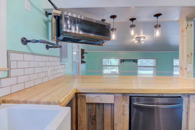 $308,000 | 85 Our Street, Vernon, FL 32462