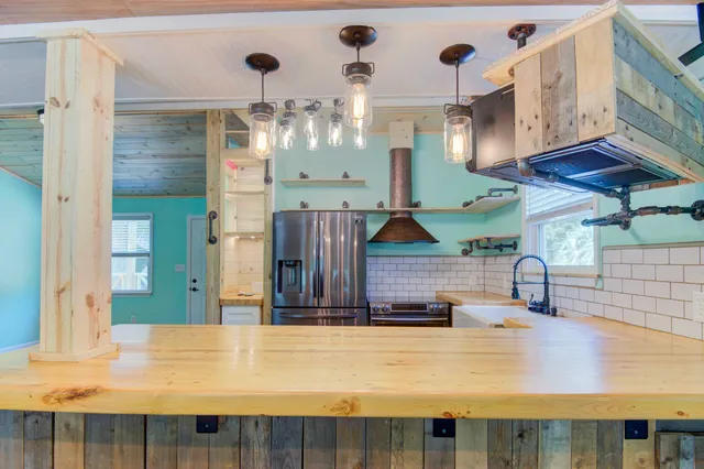 $308,000 | 85 Our Street, Vernon, FL 32462