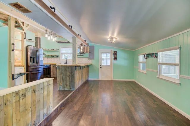 $308,000 | 85 Our Street, Vernon, FL 32462