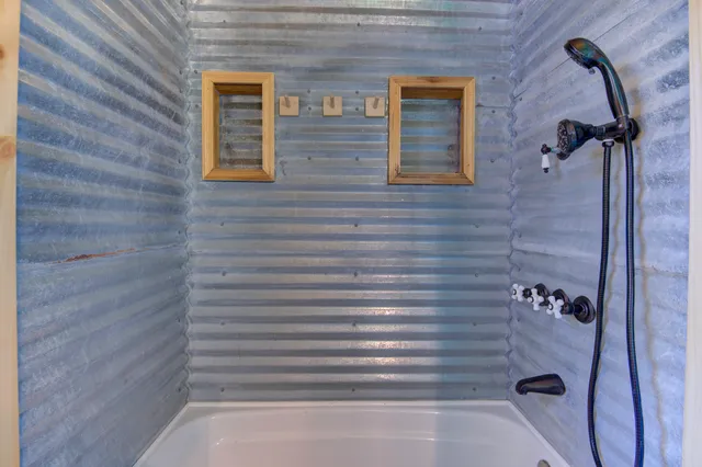 $308,000 | 85 Our Street, Vernon, FL 32462