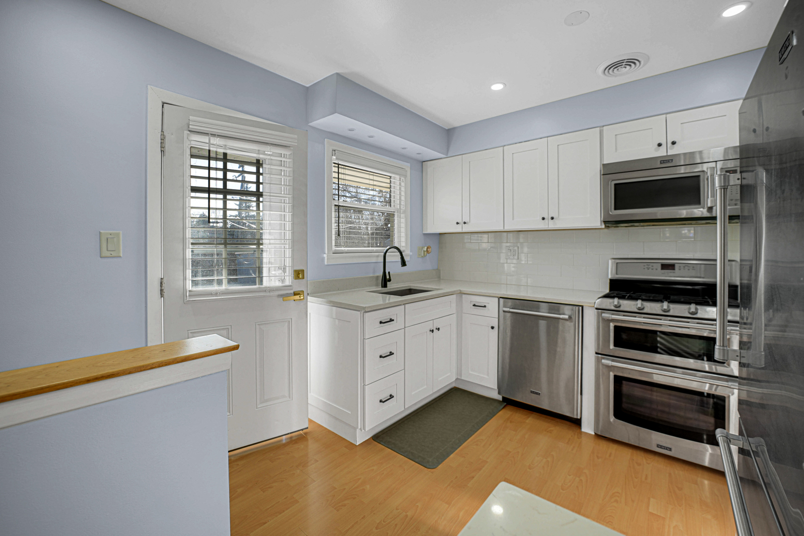 7313 Lyons Street Morton Grove, IL 60053 - Photo 9 of 14