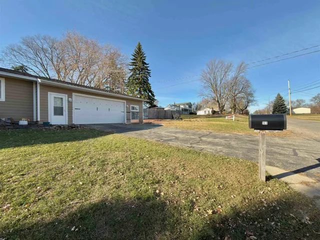 $249,980 | 163 North Kossuth Street, Berlin, WI 54923