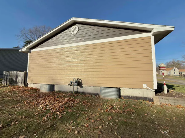 $249,980 | 163 North Kossuth Street, Berlin, WI 54923