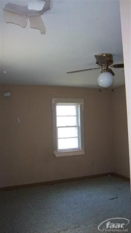 1138 West Dodge Road Clio, MI 48420 - Photo 9 of 10 20124777-8.JPG
