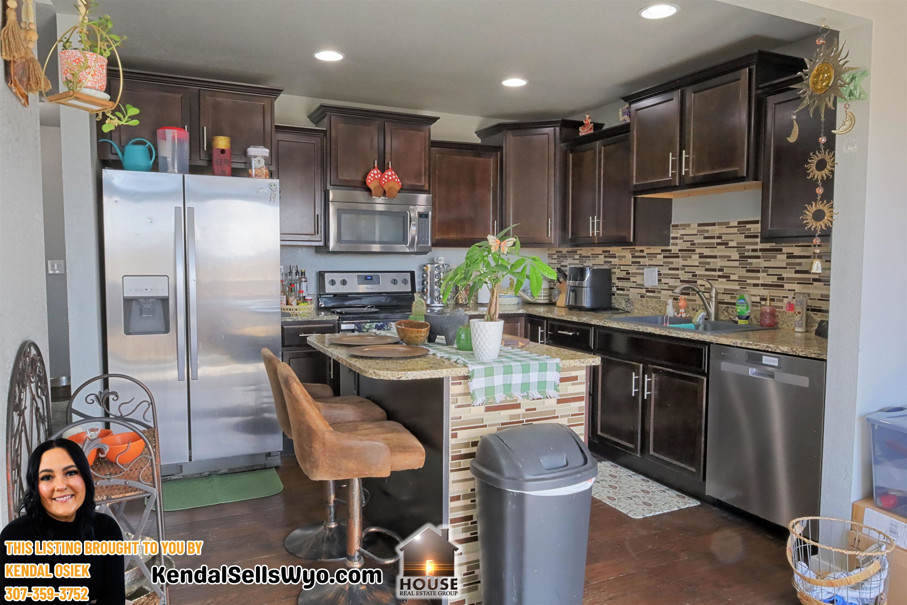 835 Flicker Street Douglas, WY 82633 - Photo 2 of 16