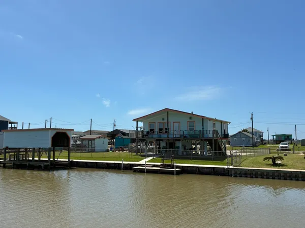 $374,862 | 1163 County Road 209, Sargent, TX 77414