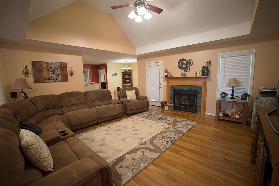 597 Mortons Lake Road Manchester, TN 37355 - Photo 2 of 16 A view from the front door shows how the living room opens into the breakfast area and kitchen.