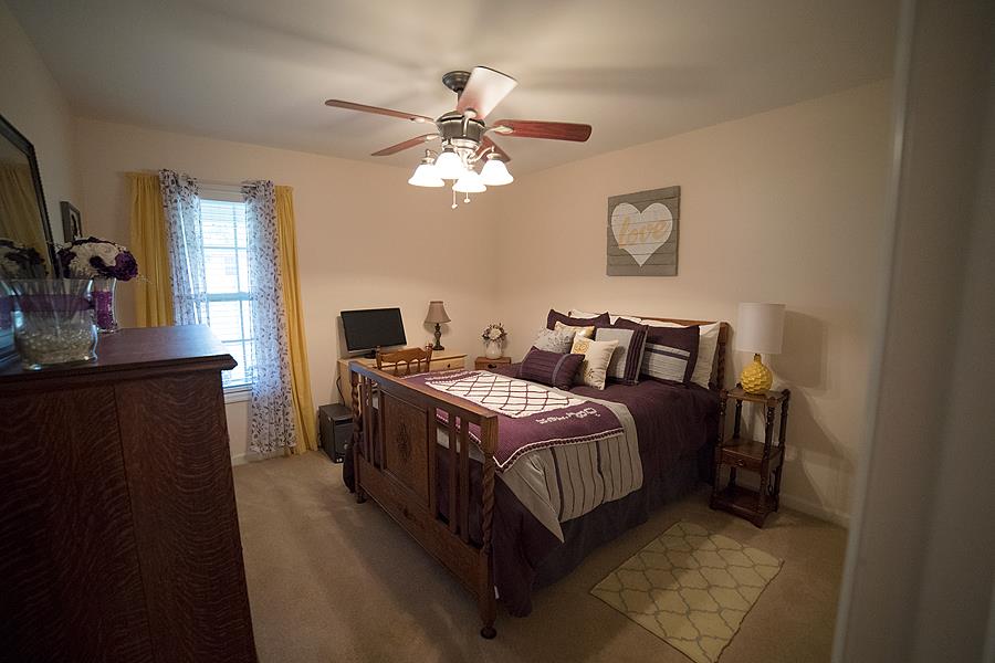 597 Mortons Lake Road Manchester, TN 37355 - Photo 12 of 16 Bedroom #3. Beautifully arranged.