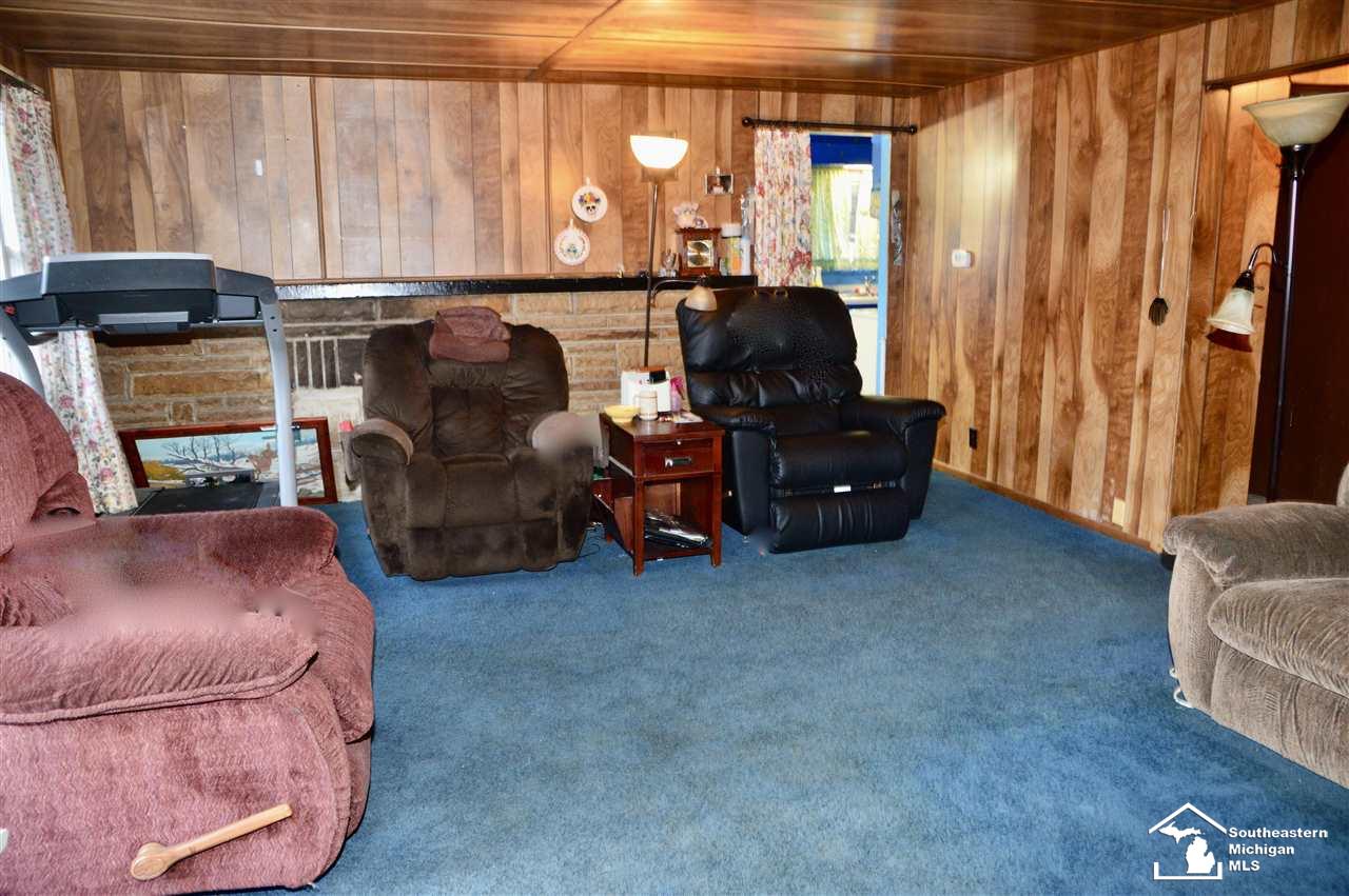 15285 Laplaisance Road Monroe, MI 48161 - Photo 7 of 19 50065244-6.JPG