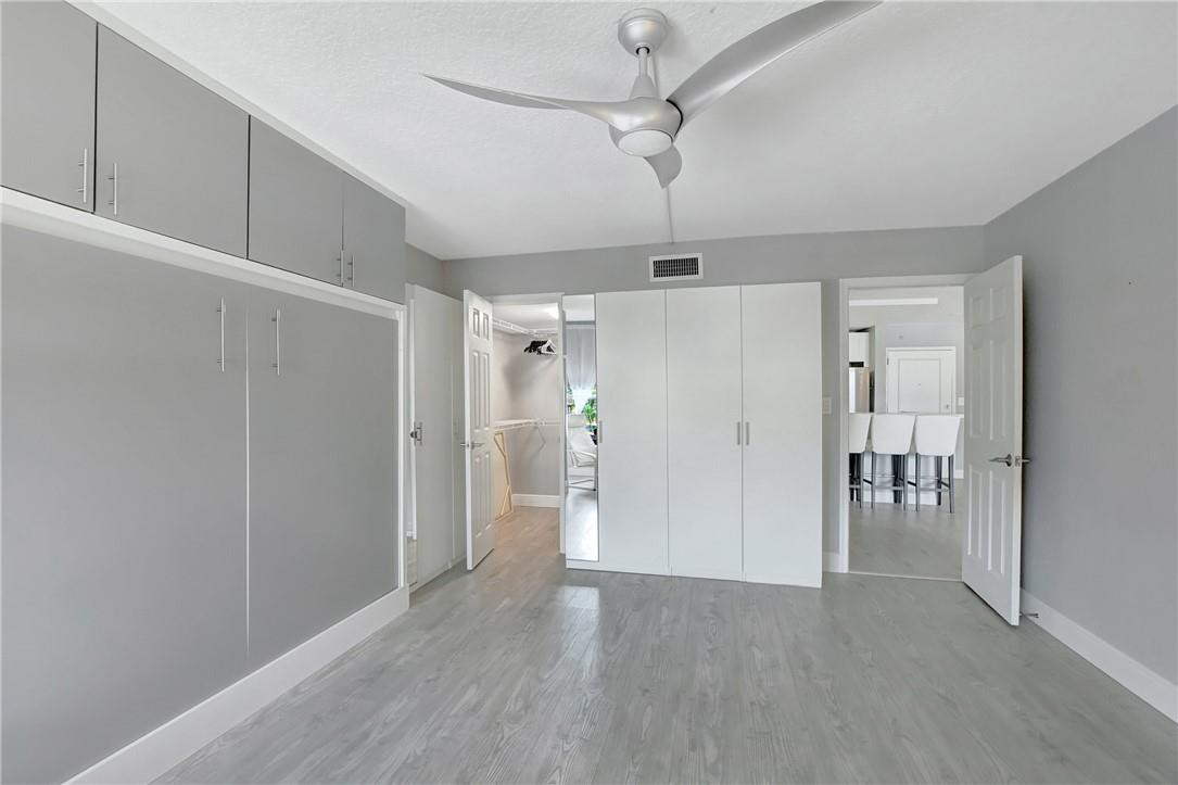 1000 Spanish River Road, Unit 4B Boca Raton, FL 33432 - Photo 20 of 35 Photo 20