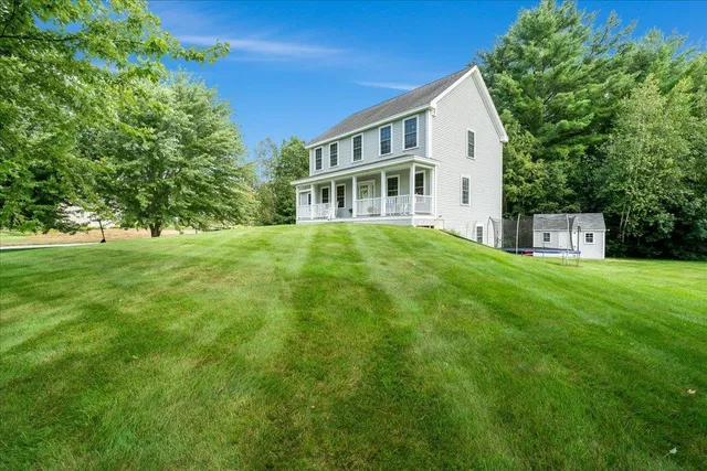 $600,000 | 27 Brushwood Drive, Concord, NH 03301