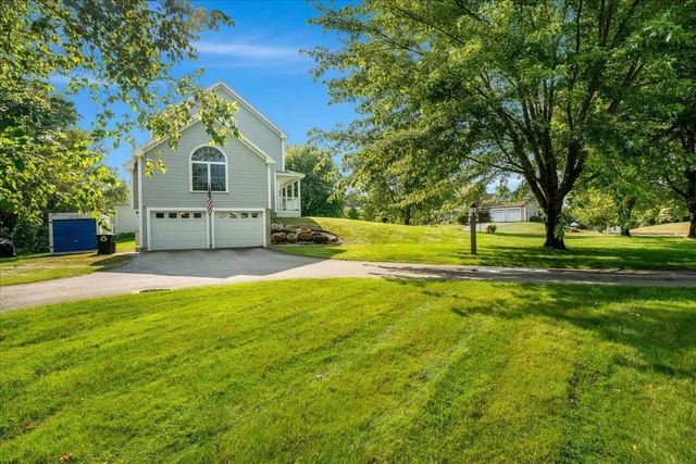 $600,000 | 27 Brushwood Drive, Concord, NH 03301