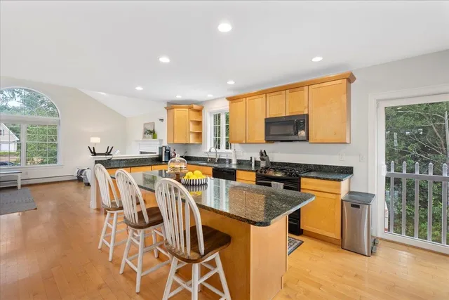 $600,000 | 27 Brushwood Drive, Concord, NH 03301