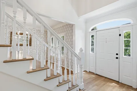 $1,035,000 | 72 Ravenwood Hills Circle, Nashville, TN 37215