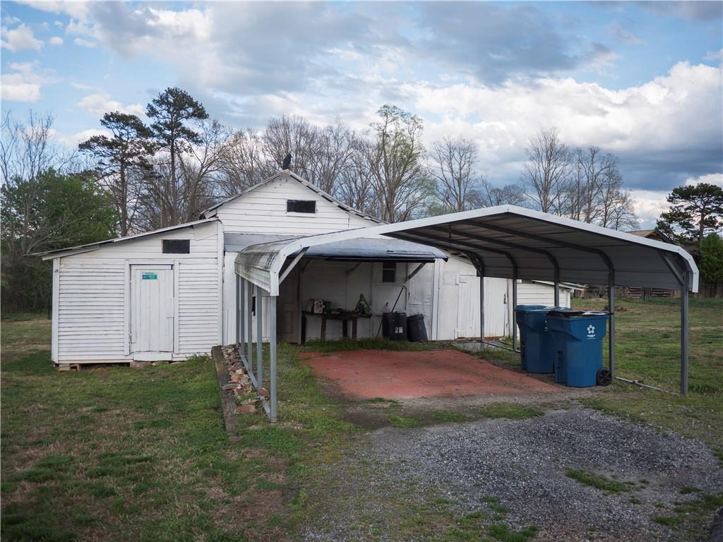 2673 Community Road Claremont, NC 28610 - Photo 21 of 30 Gallery Image 21