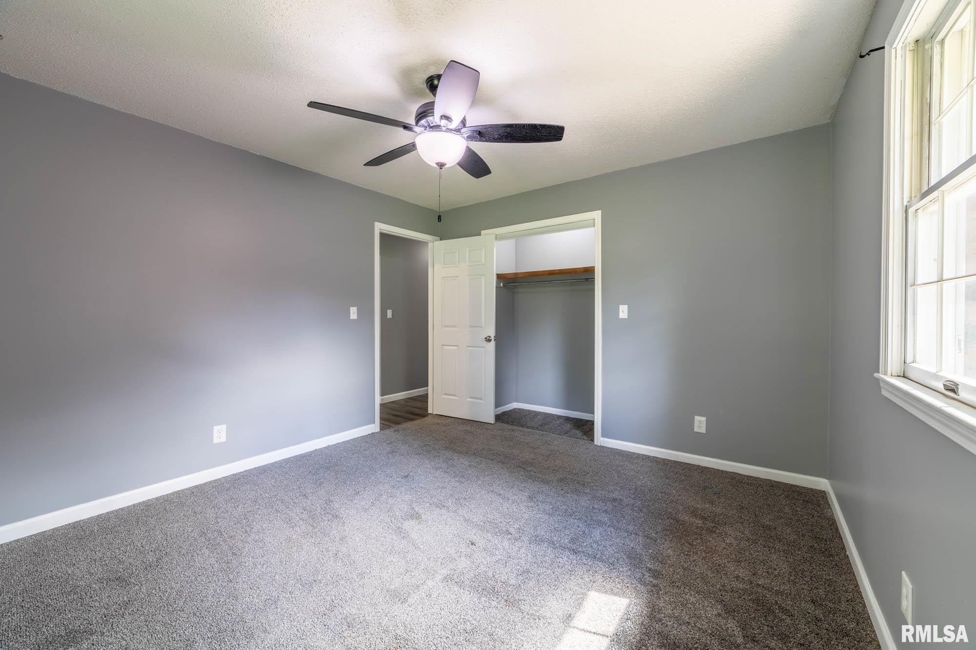 2707 Ken Ray Drive Quincy, IL 62301 - Photo 12 of 24
