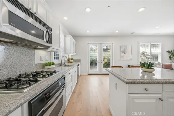 $2,188,888 | 68 PATHSTONE, Irvine, CA 92603