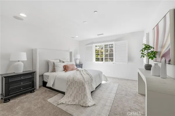 $2,188,888 | 68 PATHSTONE, Irvine, CA 92603