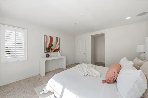 $2,188,888 | 68 PATHSTONE, Irvine, CA 92603