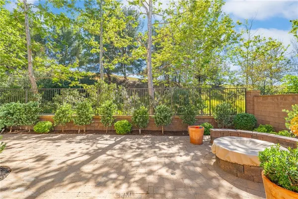 $2,188,888 | 68 PATHSTONE, Irvine, CA 92603