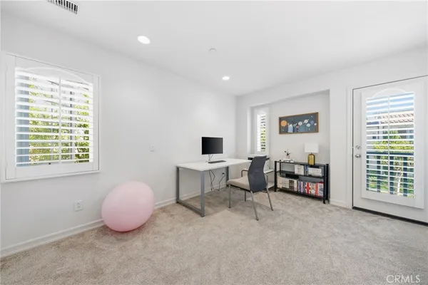 $2,188,888 | 68 PATHSTONE, Irvine, CA 92603