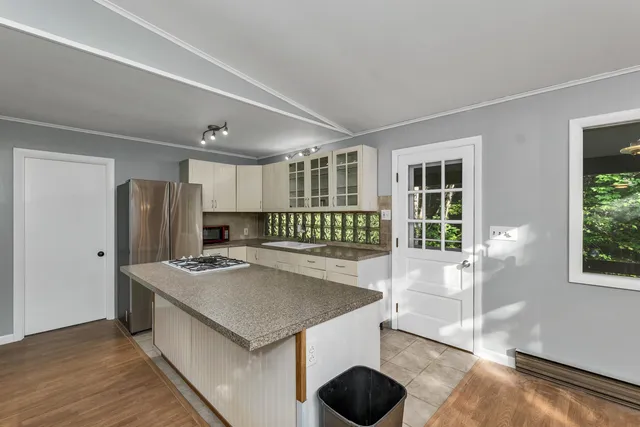 $550,000 | 2832 New Hampshire Rte 175, Thornton, NH 03285