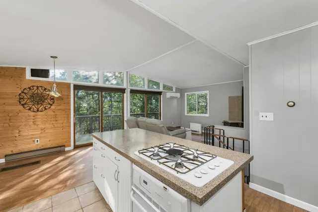 $550,000 | 2832 New Hampshire Rte 175, Thornton, NH 03285