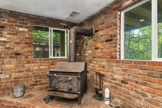 $550,000 | 2832 New Hampshire Rte 175, Thornton, NH 03285