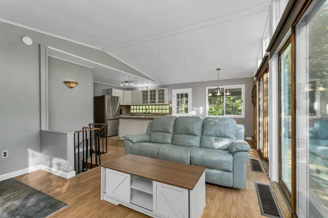 $550,000 | 2832 New Hampshire Rte 175, Thornton, NH 03285