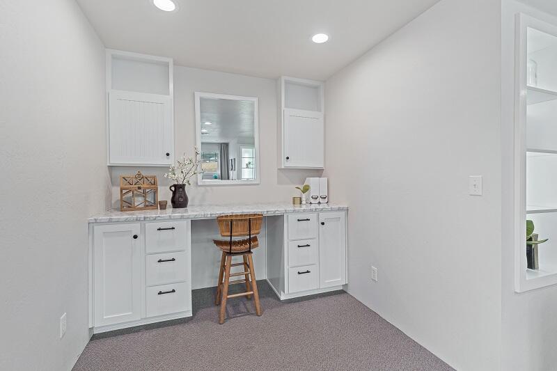 3843 Walker Creek Road Central Point, OR 97502 - Photo 49 of 75 9R9A3096