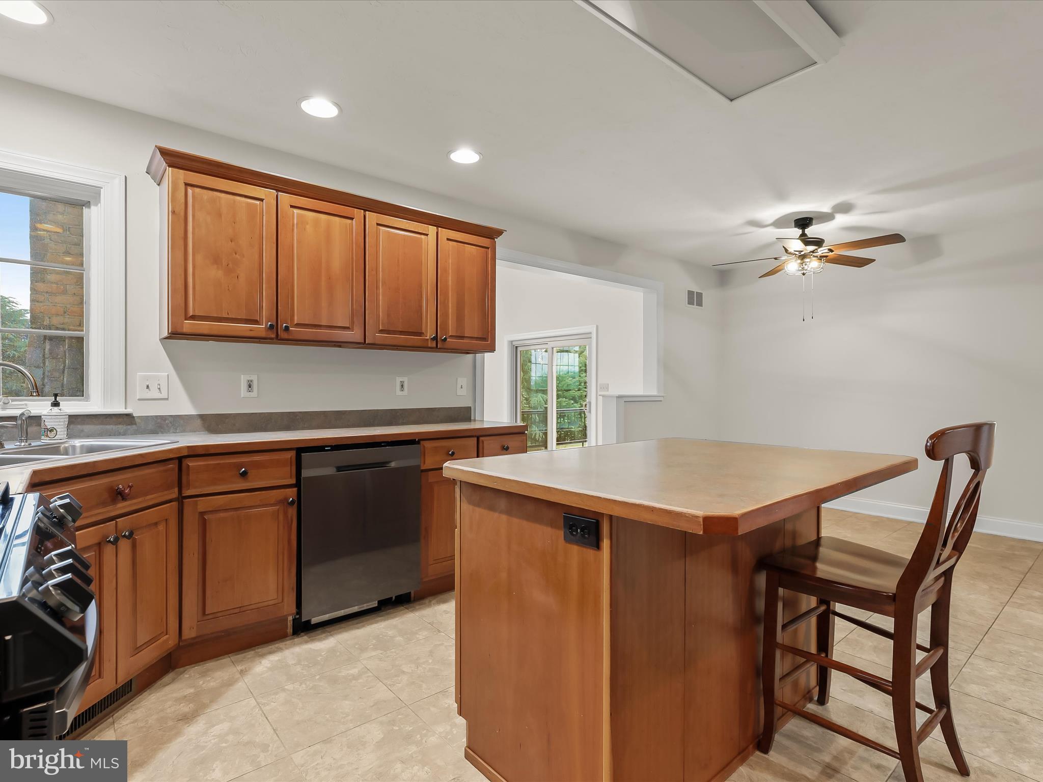 1020 Woodridge Road Red Lion, PA 17356 - Photo 14 of 43 Eat-in Kitchen