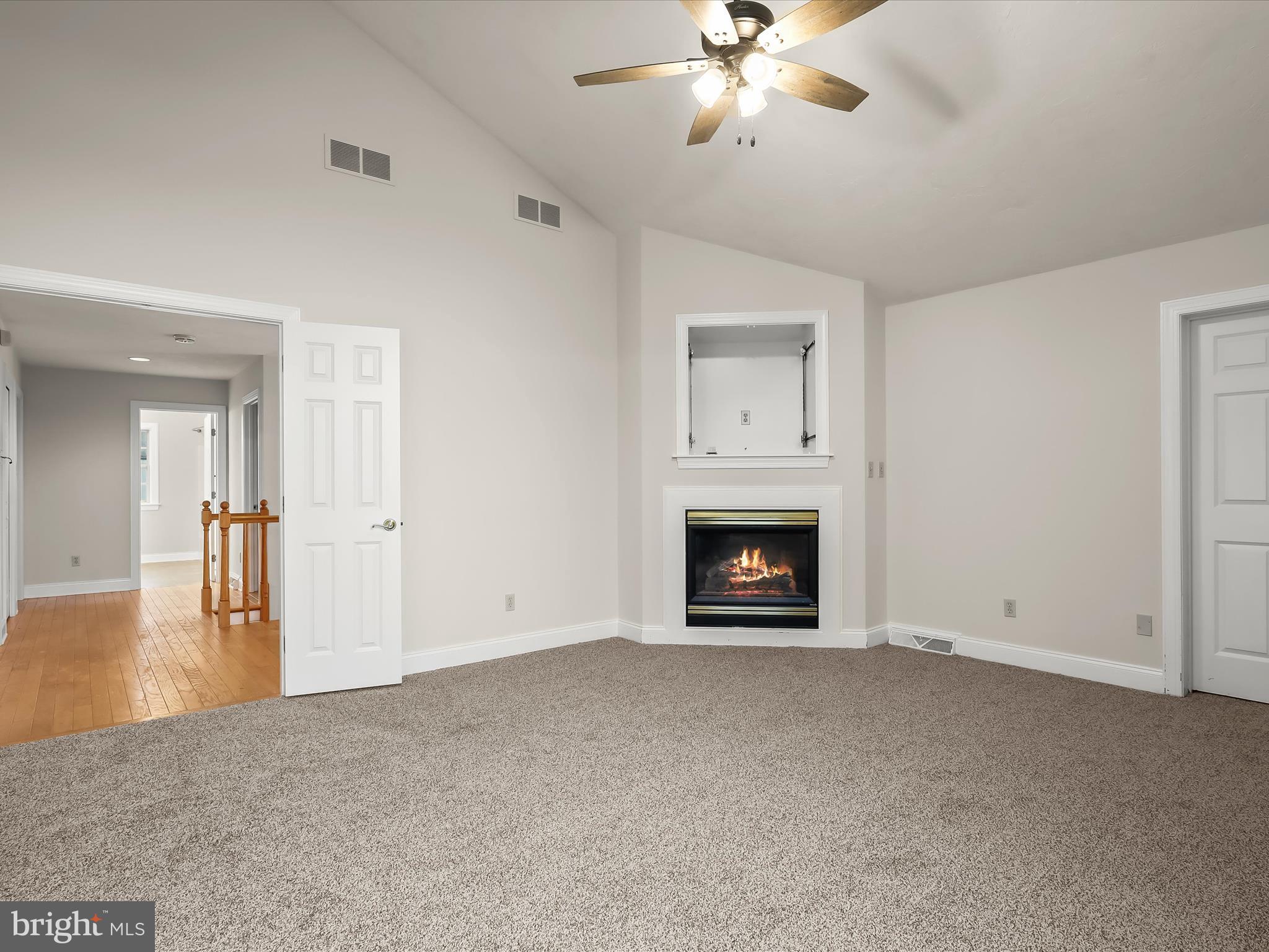 1020 Woodridge Road Red Lion, PA 17356 - Photo 20 of 43 Primary Bedroom