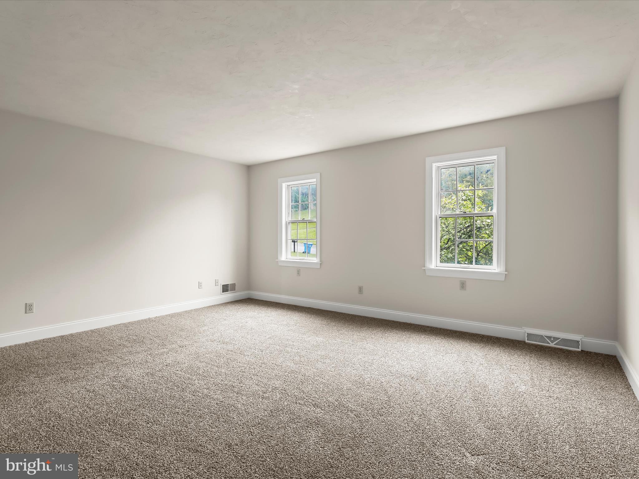 1020 Woodridge Road Red Lion, PA 17356 - Photo 21 of 43 Primary Bedroom