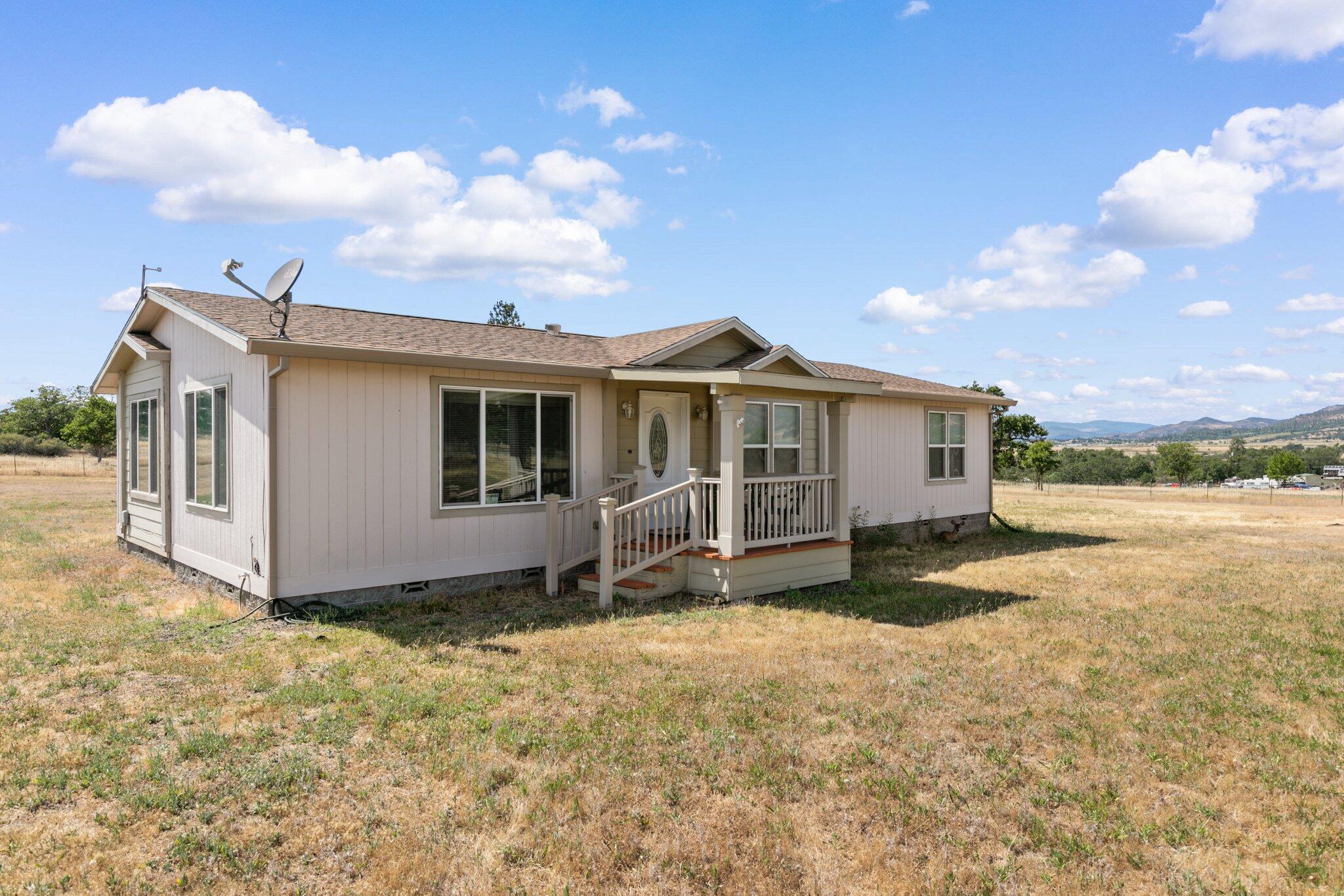 217 Ayres Road Eagle Point, OR 97524 - Photo 29 of 30 13-web-or-mls-WCIM0013