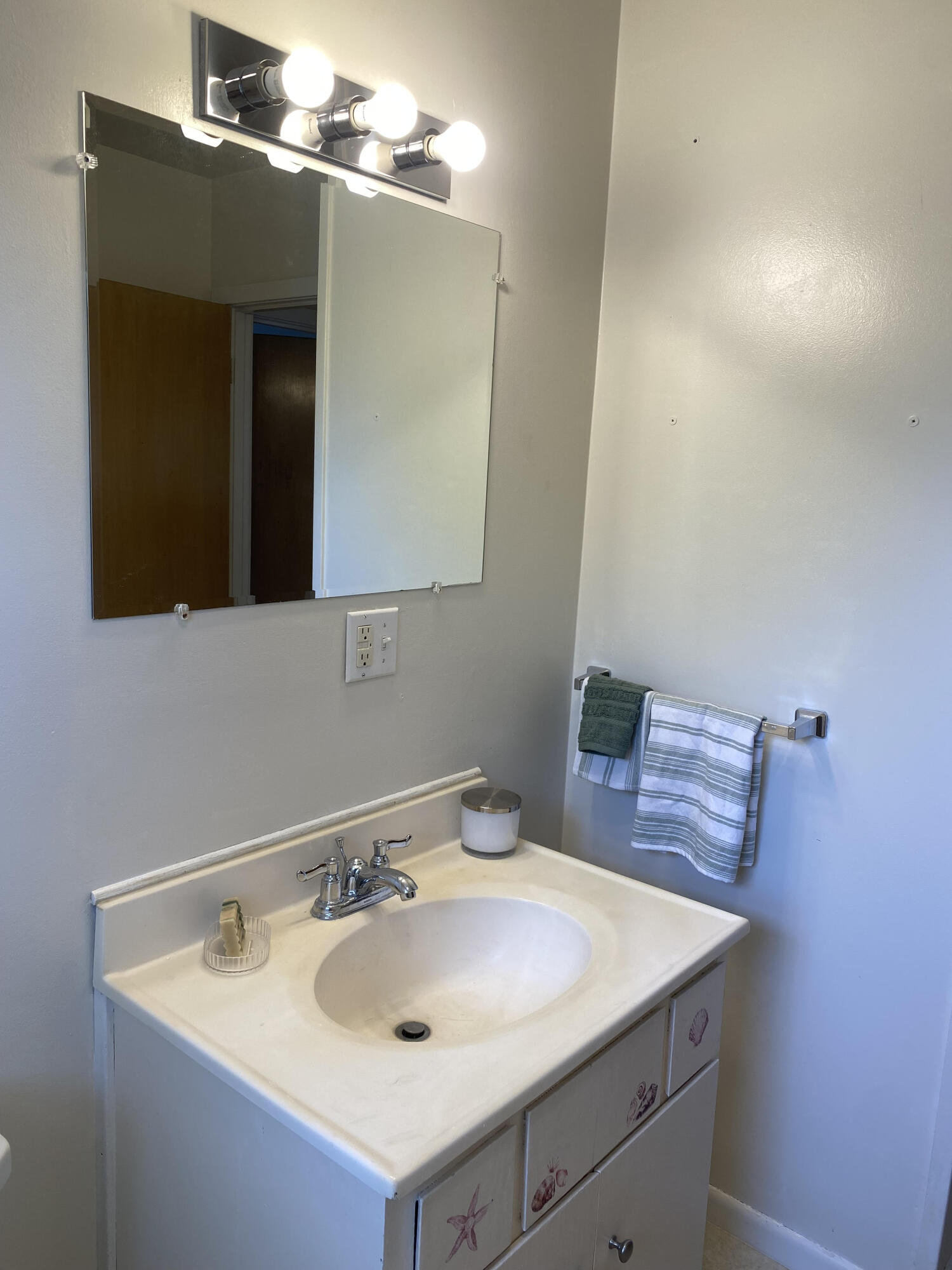 1826 Homedale Road Klamath Falls, OR 97603 - Photo 18 of 43 h7