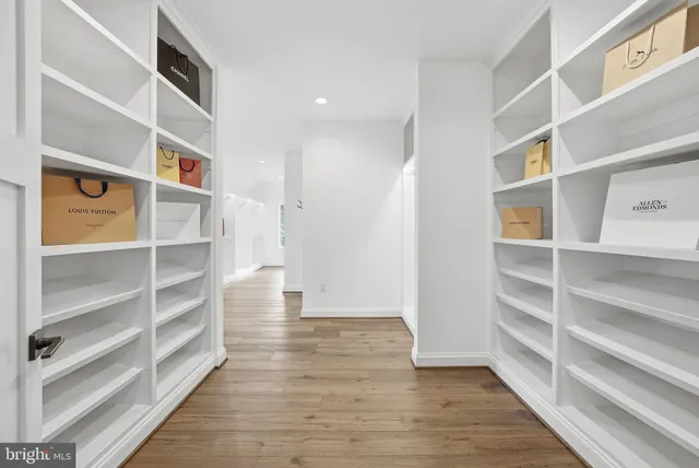 $3,130,000 | 508 Nelson Drive Northeast, Vienna, VA 22180