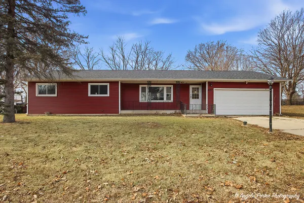$260,000 | 4717 Winnebago Drive, Wonder Lake, IL 60097