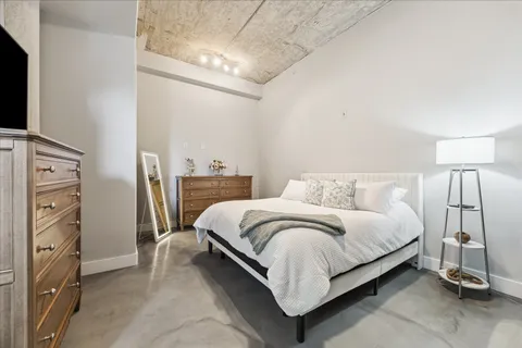 $334,000 | 2323 Polk Street, Unit 207, Houston, TX 77003