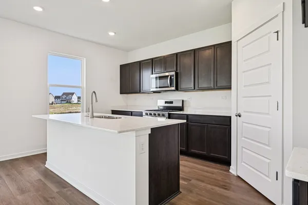 $467,990 | 3006 Old Castle Road, Joliet, IL 60435