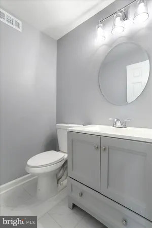 $2,200 | 716 Greenway Avenue, Cumberland, MD 21502